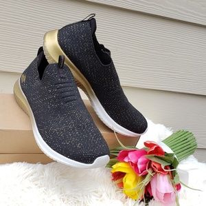 skechers ultra flex metamorphic